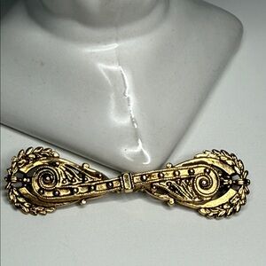 Gold tone bar Brooch pin likely 1928 brand